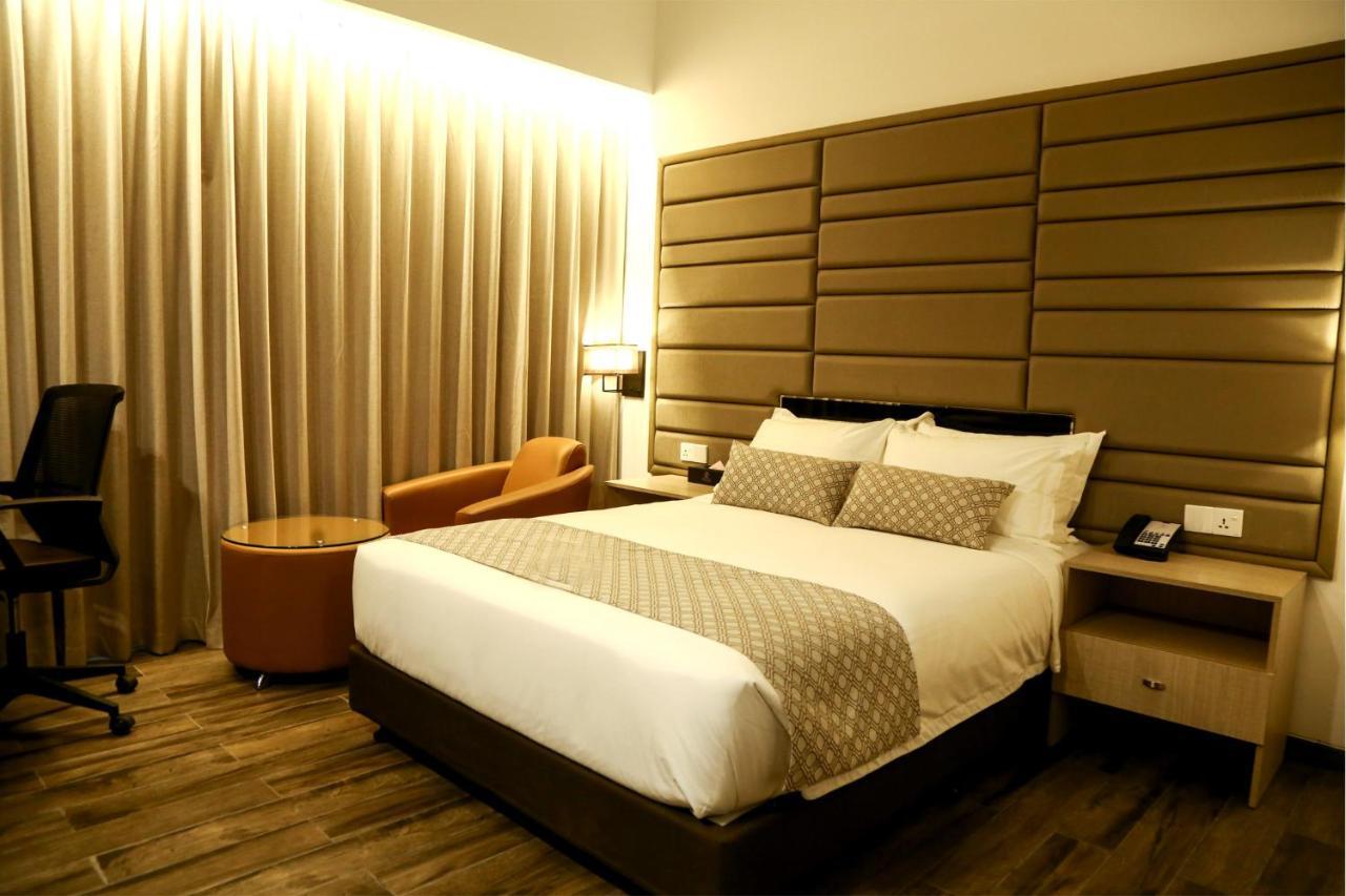 Best Western Sks Chattogram Chittagong Exterior photo